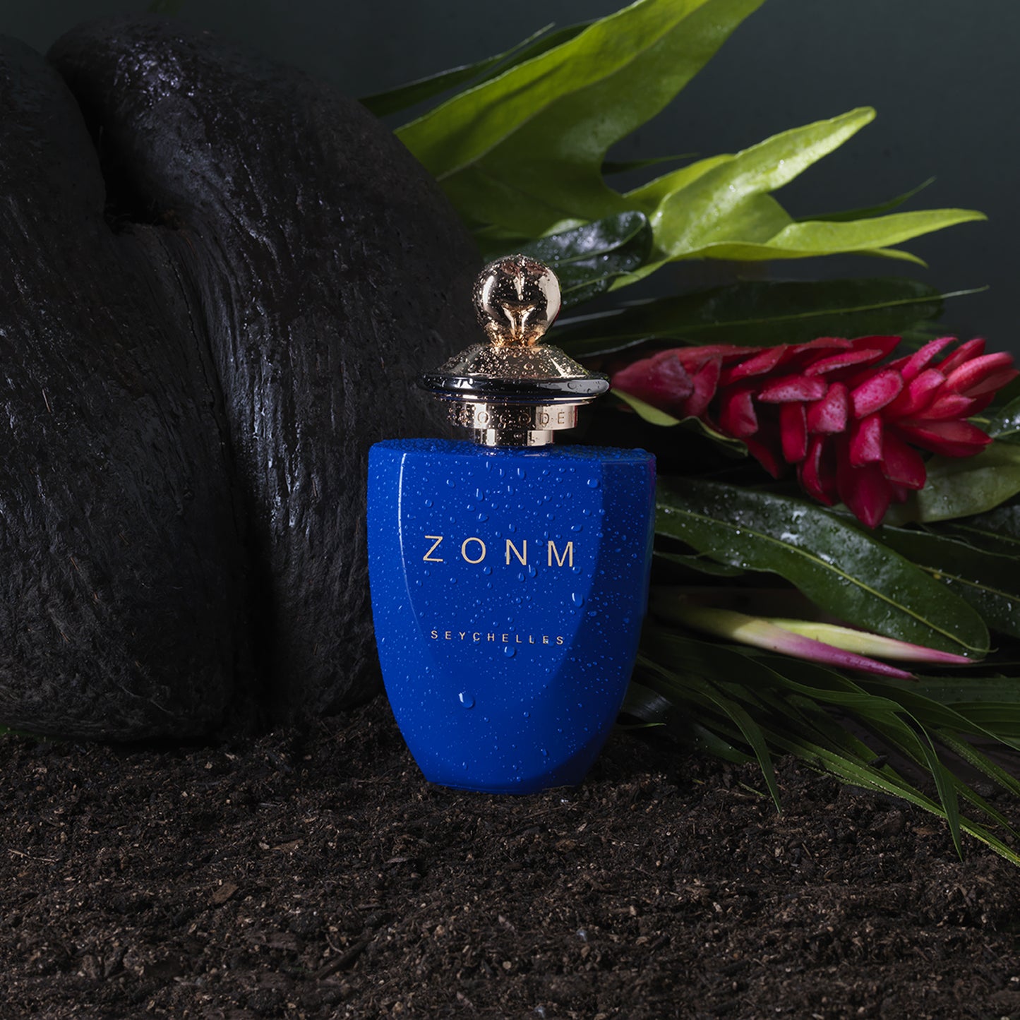 ZONM 75mL Lifestyle
